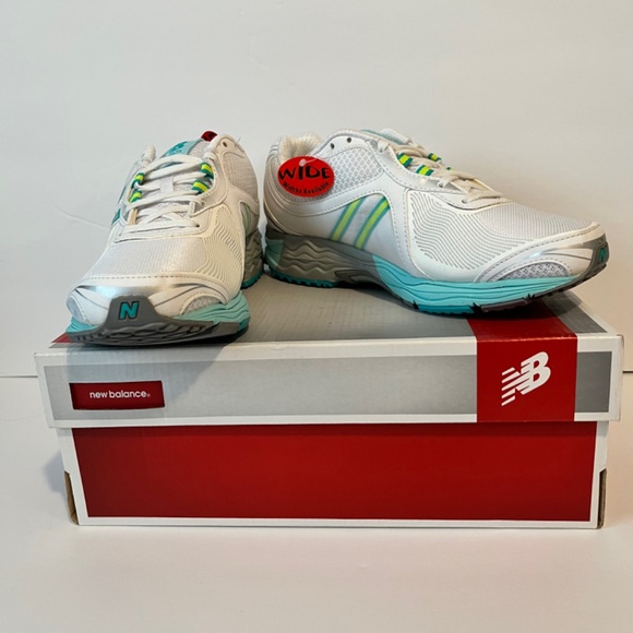 New Balance Women 1765W  Walking Sneaker - Picture 3 of 5